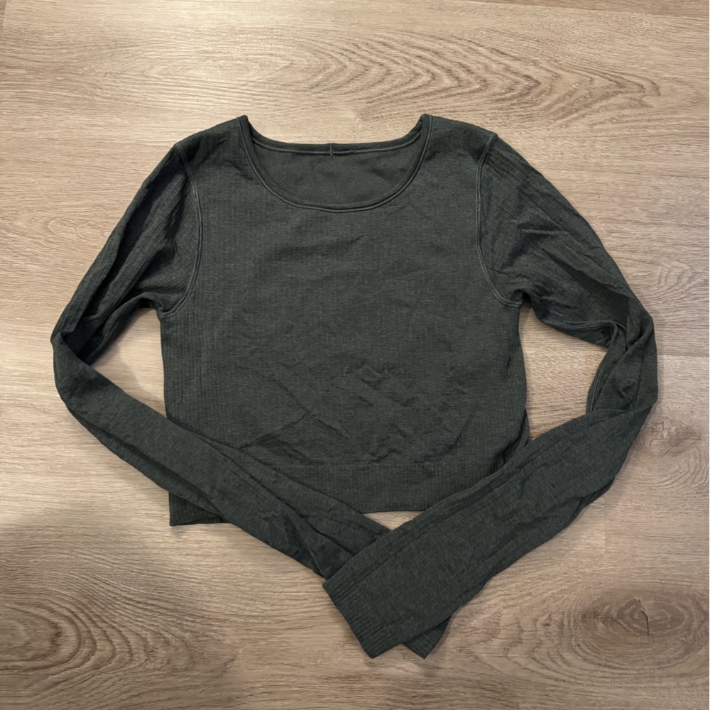 Ebb to Street Long Sleeve Crop, size 6